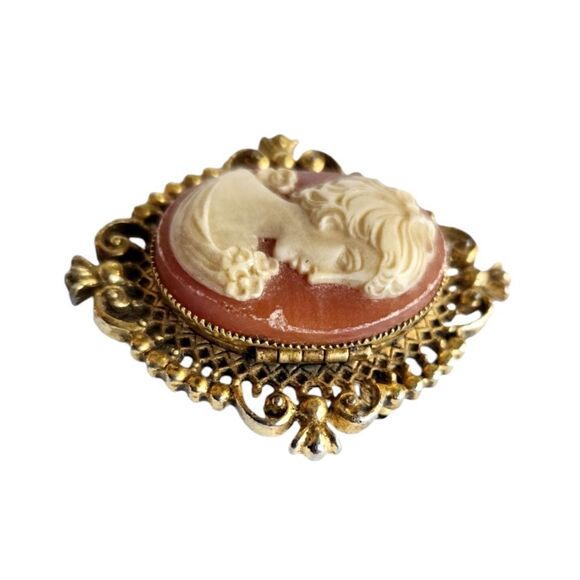 Vintage Avon Perfume Cameo Gold Tone Locket Brooch 2" Pin Empty - Picture 3 of 8